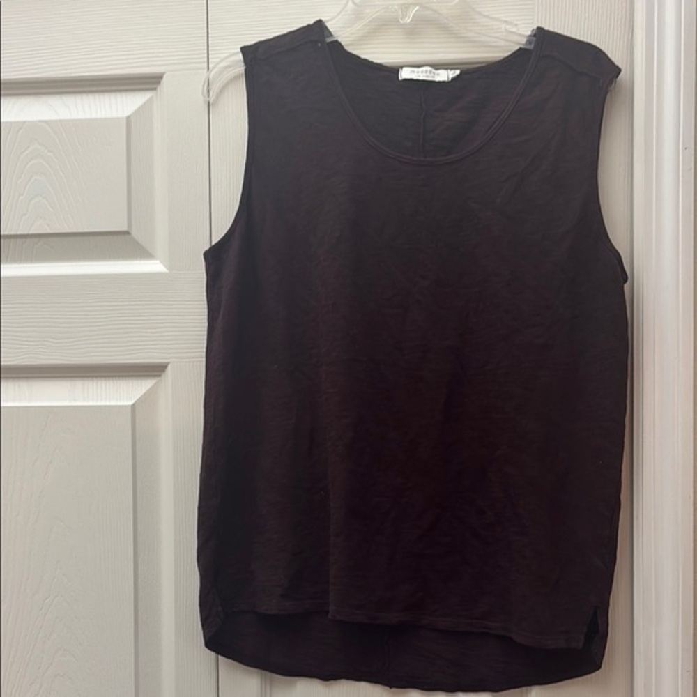 Mododoc Sleeveless Top in Eggplant, size Medium